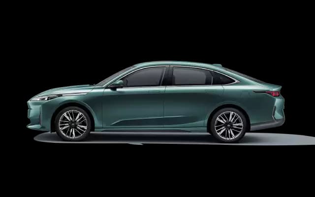 Changan Eado Plus iDD